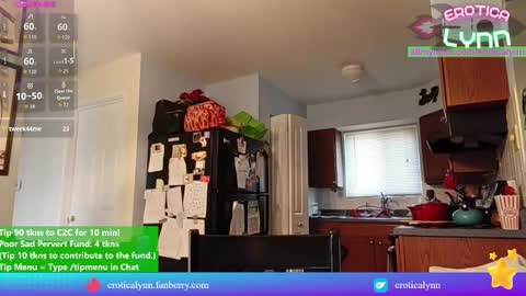 Snapshot of eroticalynn chatting on 18, 11, 2025 Lynn online show from 18, 11, 2025