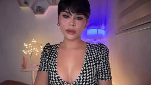 Snapshot of erotictsmonica chatting on 22, 2, 2026 monica online show from 22, 2, 2026