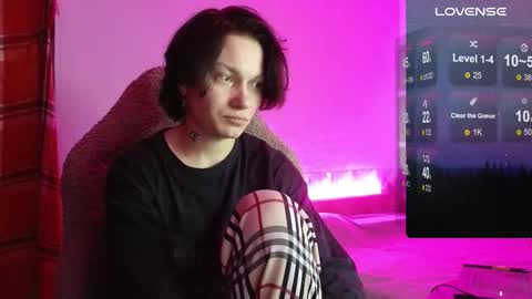 esajukyy online show from 17, 12, 2025