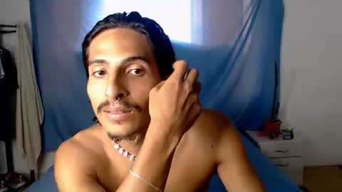 Snapshot of escanor_legendary chatting on 29, 10, 2025 Scanor online show from 29, 10, 2025