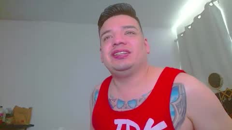 escodamus12 online show from 6, 1, 2025