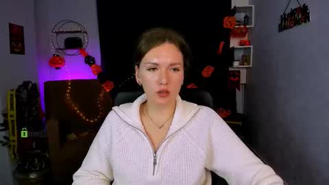 esma_shine online show from 23, 10, 2025