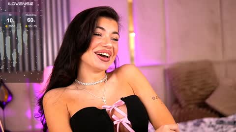 Snapshot of esmeluv chatting on 11, 1, 2025 Esme online show from 11, 1, 2025