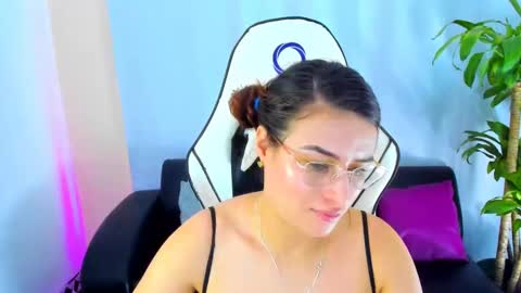 Snapshot of esmeralda098 chatting on 6, 2, 2025 Esmeralda online show from 6, 2, 2025