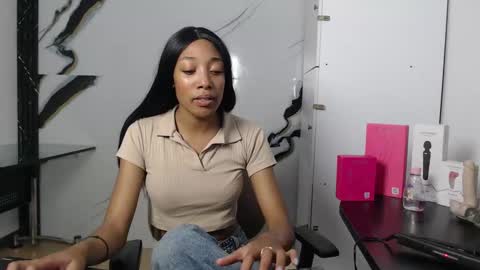 esmeralda_bk online show from 29, 9, 2025
