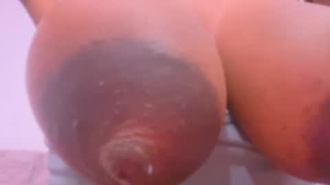 Snapshot of esmeralda_parck chatting on 3, 10, 2025 Esmeralda parck online show from 3, 10, 2025