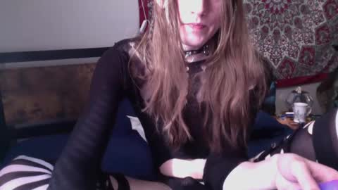 Snapshot of esotericfem chatting on 5, 2, 2025 brie online show from 5, 2, 2025