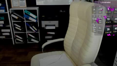 Ava online show from 5, 12, 2025