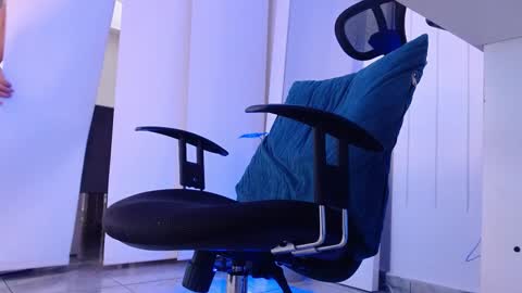 ESTEBAN online show from 8, 3, 2025