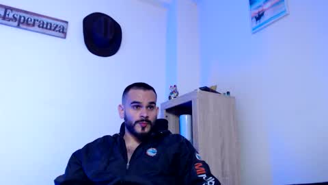 Esteban Fernandez online show from 10, 3, 2026