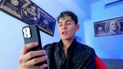 Esteban online show from 4, 12, 2024