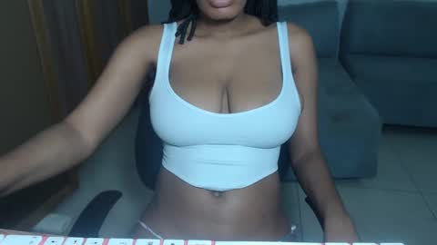 Snapshot of estefania_starlovee chatting on 4, 12, 2024 estefania_starlovee online show from 4, 12, 2024
