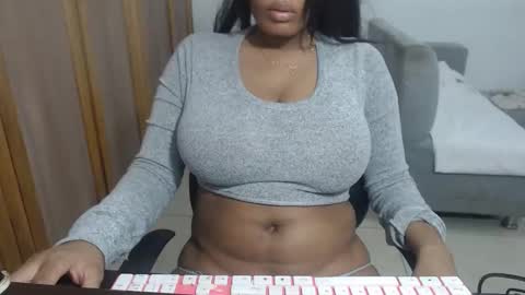 Snapshot of estefania_starlovee chatting on 18, 1, 2026 estefania_starlovee online show from 18, 1, 2026