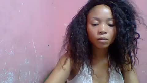 estelah20 online show from 16, 10, 2025