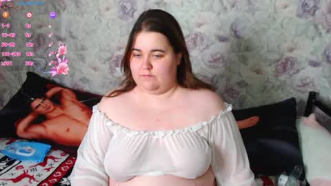 estelle_hicks online show from 20, 12, 2024