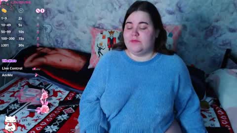 estelle_hicks online show from 4, 1, 2025