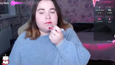 estelle_hicks online show from 5, 10, 2025
