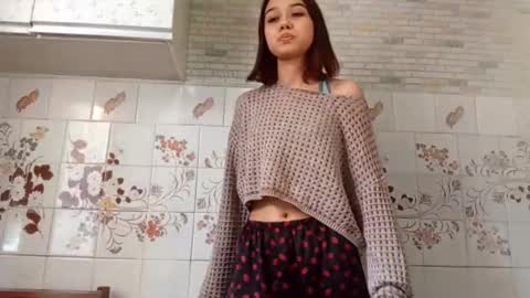 estellekirbo online show from 19, 3, 2026