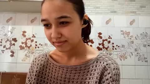 estellekirbo online show from 21, 3, 2026