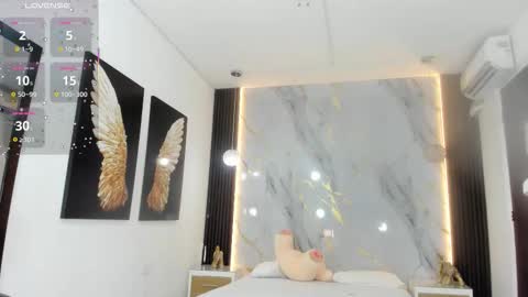 Estephany online show from 20, 10, 2025