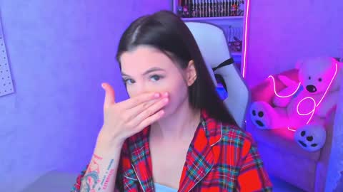 Ester online show from 25, 12, 2024