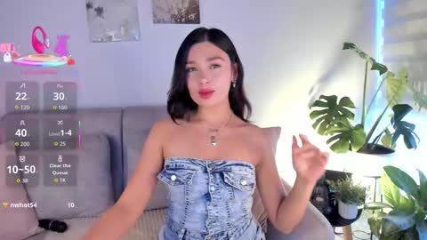 Snapshot of estercollins_ chatting on 8, 11, 2025 Is secret online show from 8, 11, 2025