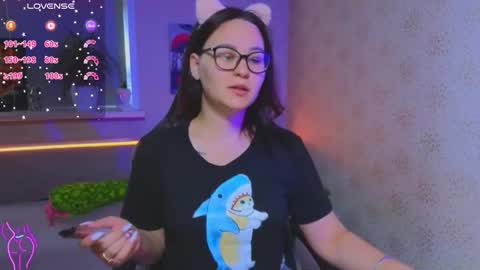 EsterPlayful online show from 19, 9, 2025