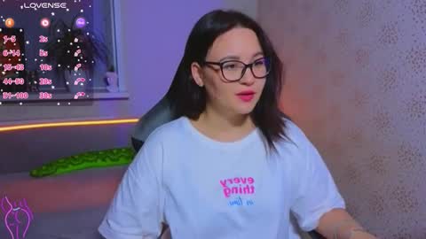 EsterPlayful online show from 29, 9, 2025