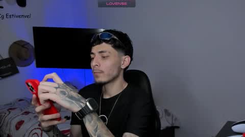 estivenvel online show from 4, 11, 2025