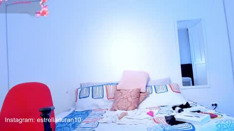 Estrellita online show from 17, 1, 2025