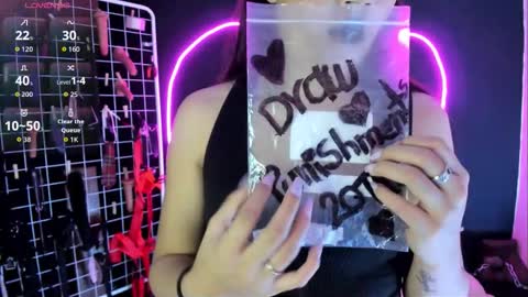 Snapshot of estudiooro509 chatting on 21, 10, 2025 Cloe and Megan online show from 21, 10, 2025