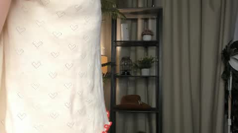 Snapshot of eternity_cuite chatting on 14, 11, 2025 Natalie online show from 14, 11, 2025