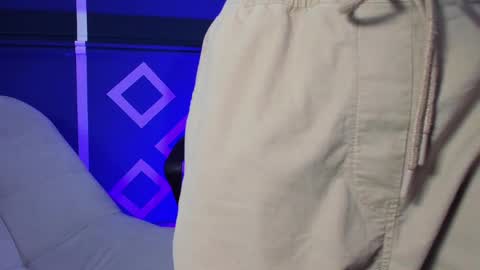 Etham online show from 8, 10, 2025