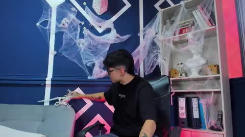 Etham online show from 21, 10, 2025