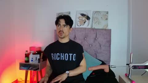 ethan  online show from 18, 3, 2026