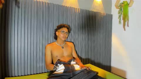 Ethan online show from 24, 11, 2025