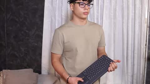 ethan_occonor online show from 17, 10, 2025