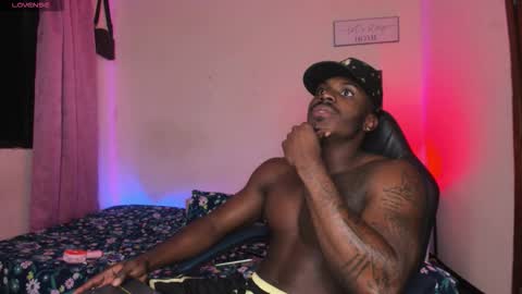 Snapshot of ethan_travis0 chatting on 10, 3, 2026 ethan travis online show from 10, 3, 2026