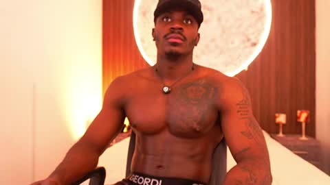 Snapshot of ethan_travis0 chatting on 11, 3, 2026 ethan travis online show from 11, 3, 2026