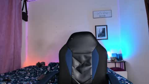 Snapshot of ethan_travis0 chatting on 14, 3, 2026 ethan travis online show from 14, 3, 2026