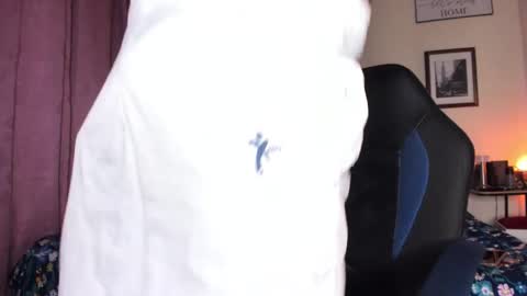 Snapshot of ethan_travis0 chatting on 16, 3, 2026 ethan travis online show from 16, 3, 2026