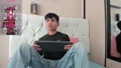 Snapshot of ethan_westt chatting on 11, 9, 2025 Ethan online show from 11, 9, 2025