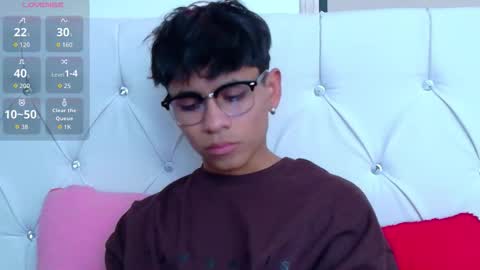 Snapshot of ethan_westt chatting on 13, 11, 2025 Ethan online show from 13, 11, 2025