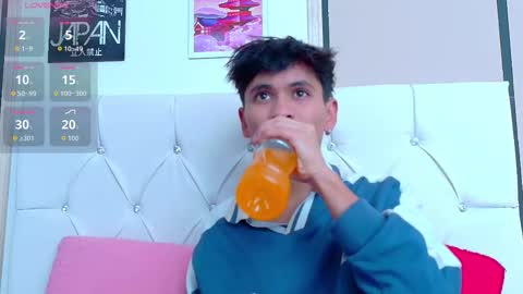 Snapshot of ethan_westt chatting on 14, 11, 2025 Ethan online show from 14, 11, 2025