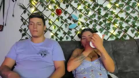 Snapshot of ethanandbrianna chatting on 5, 1, 2025 ethanandbrianna online show from 5, 1, 2025
