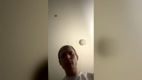 Snapshot of ethanbmx2001 chatting on 13, 3, 2026 ethanbmx2001 online show from 13, 3, 2026