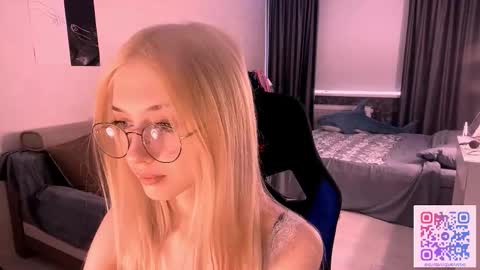 Snapshot of eufemiazurawski chatting on 4, 3, 2026 Tali online show from 4, 3, 2026