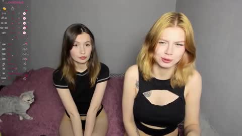 Snapshot of eumomino chatting on 14, 12, 2025 Veronica Tiia Lilith left to right online show from 14, 12, 2025