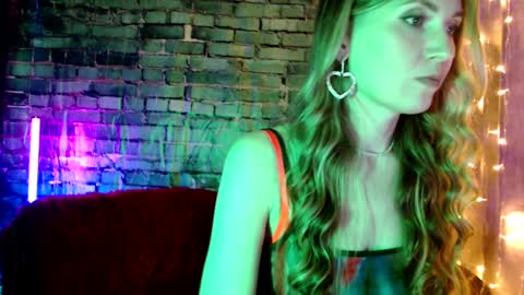 Snapshot of euphoria055 chatting on 17, 1, 2025 Liana online show from 17, 1, 2025