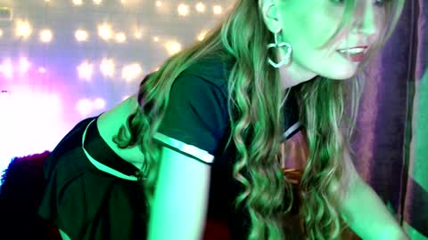 Snapshot of euphoria055 chatting on 26, 1, 2025 Liana online show from 26, 1, 2025